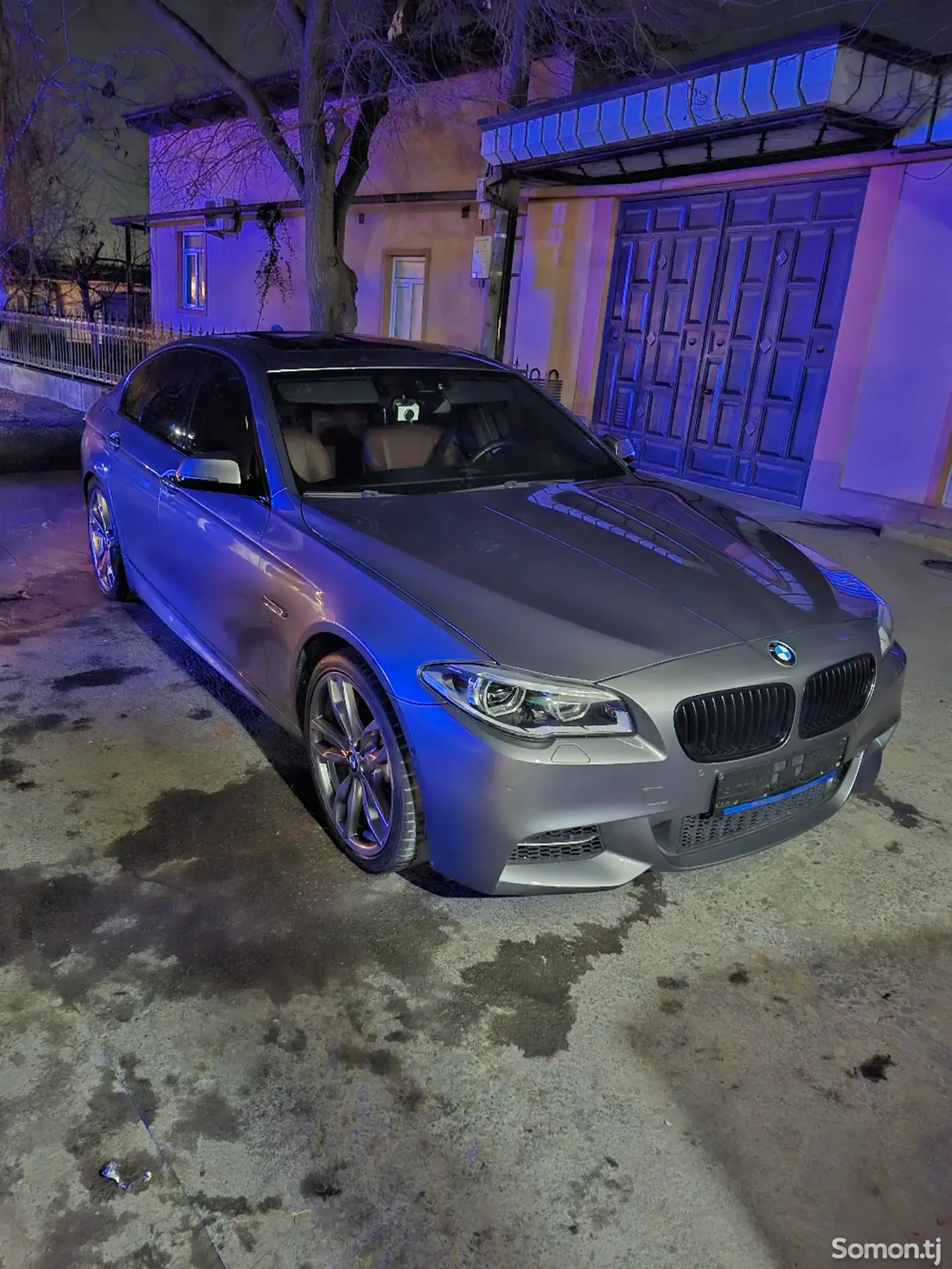 BMW M5 2014 · 5.0 AT