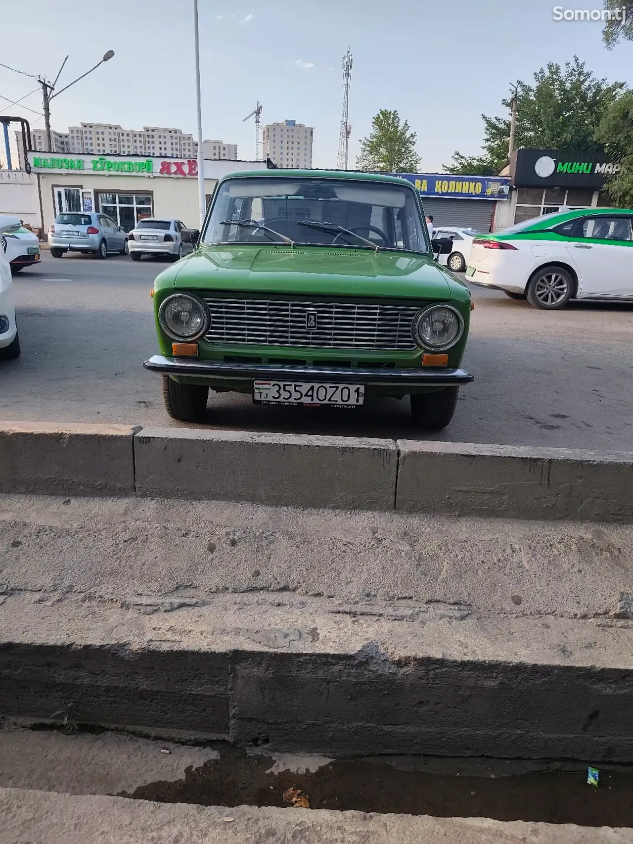 Lada (ВАЗ) 2111 1980 · 1.5 MT
