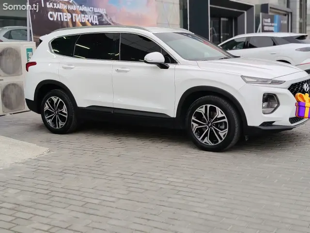 Hyundai Santa Fe 2019 · 2.0 AT