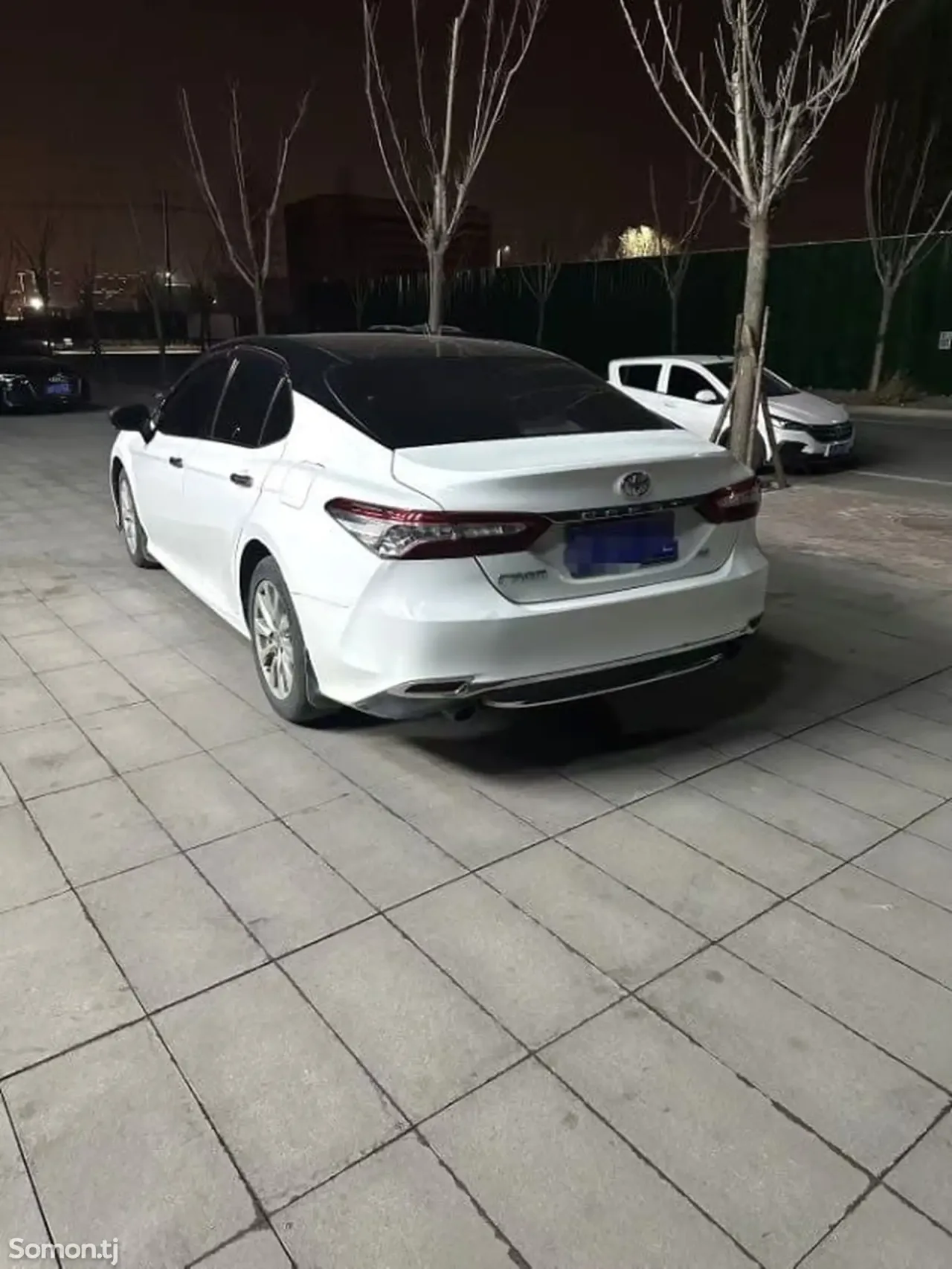 Toyota Camry 2019 · 2.0 AT