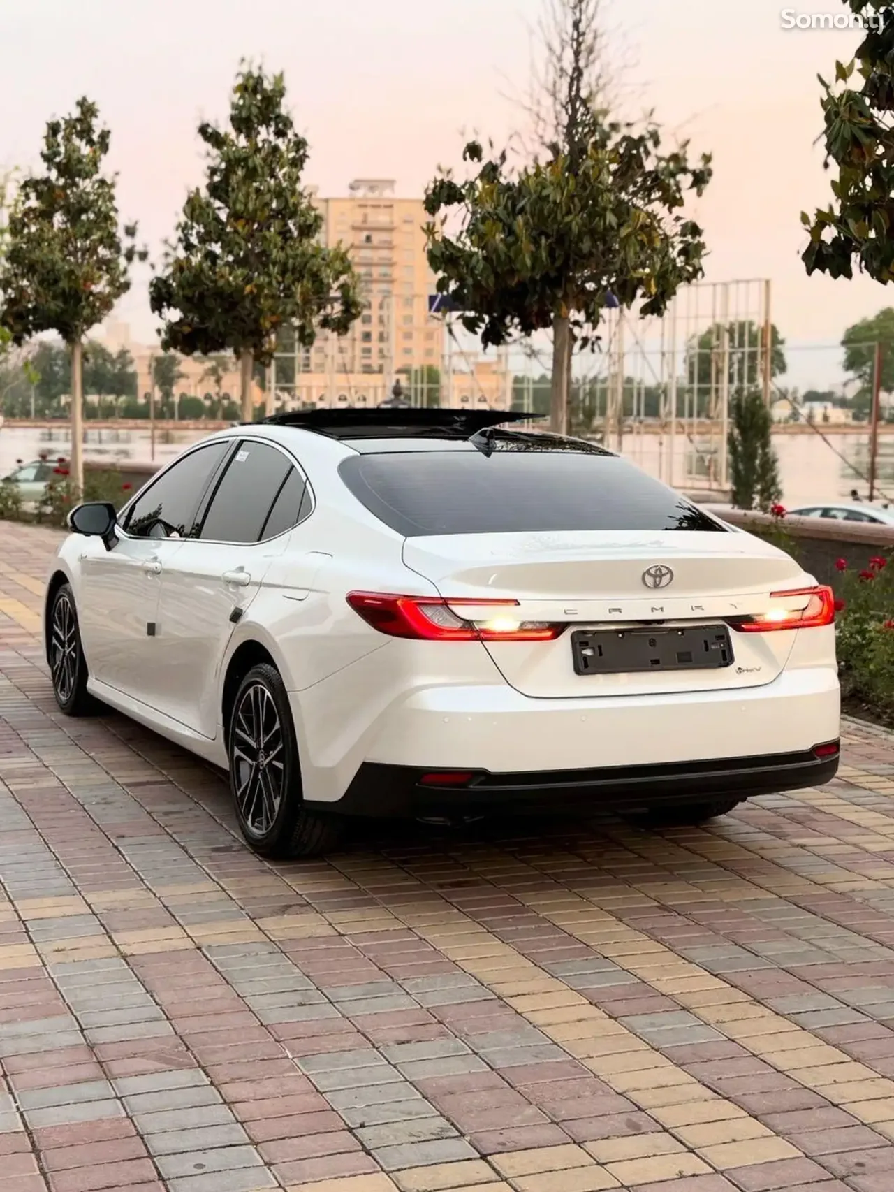 Toyota Camry 2026 · 2.5 AT