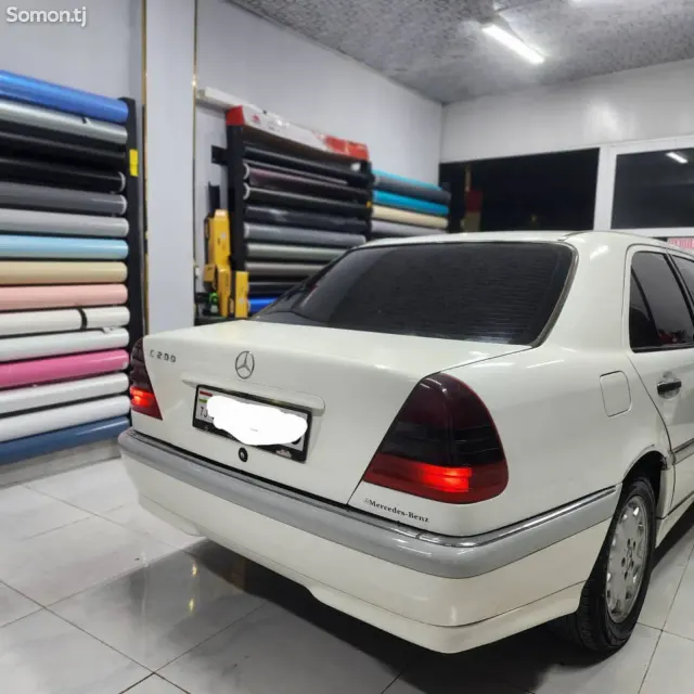 Mercedes-Benz C class 1999 · 2.0 AT