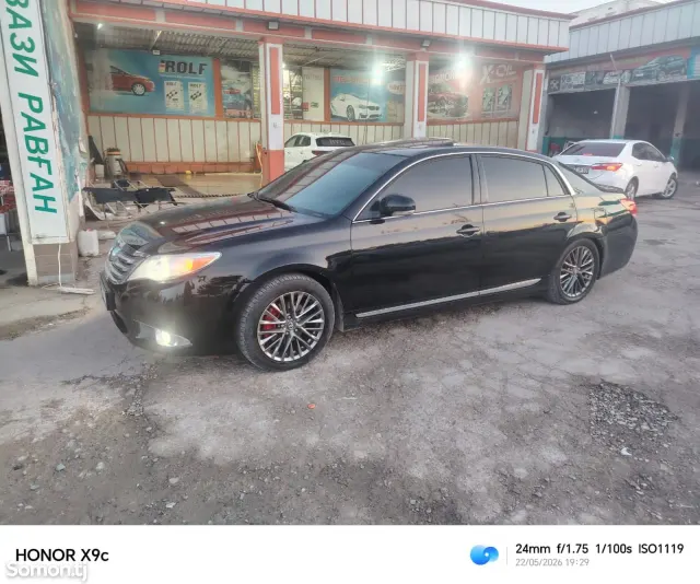 Toyota Avalon 2011 · 3.5 AT