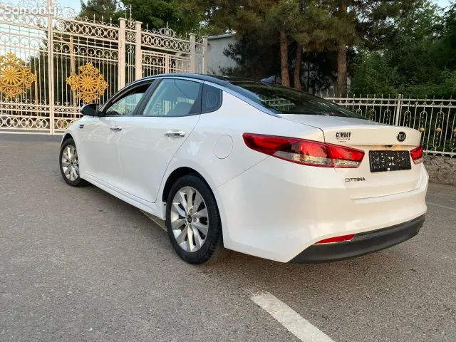 Kia Optima 2016 · 2.4 AT