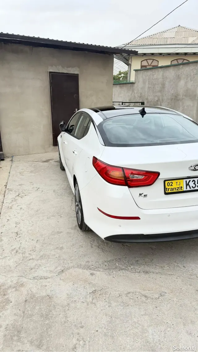 Kia K5 2014 · 2.0 AT