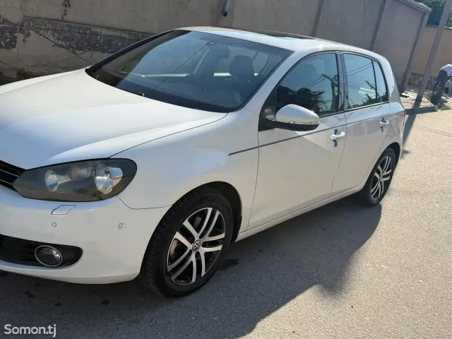 Volkswagen Golf 2012 · 2.0 AT