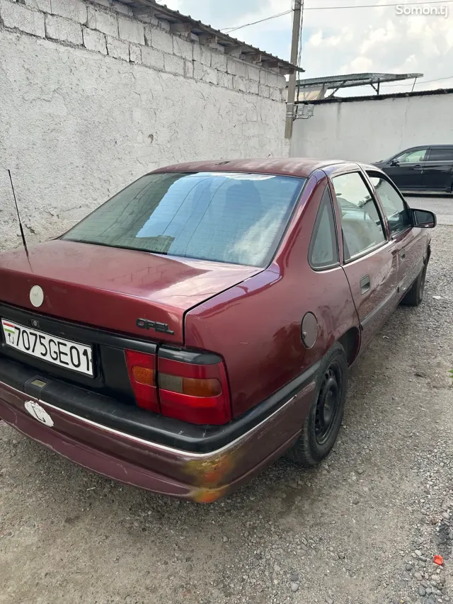 Opel Vectra A 1995 · 1.6 MT