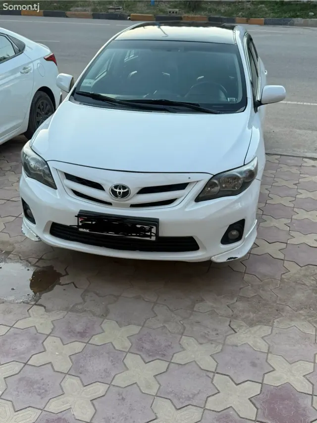 Toyota Corolla 2013 · 1.8 AT