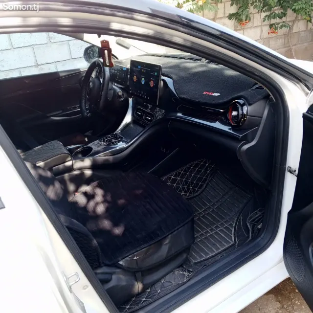 BYD E2 2025 · AT