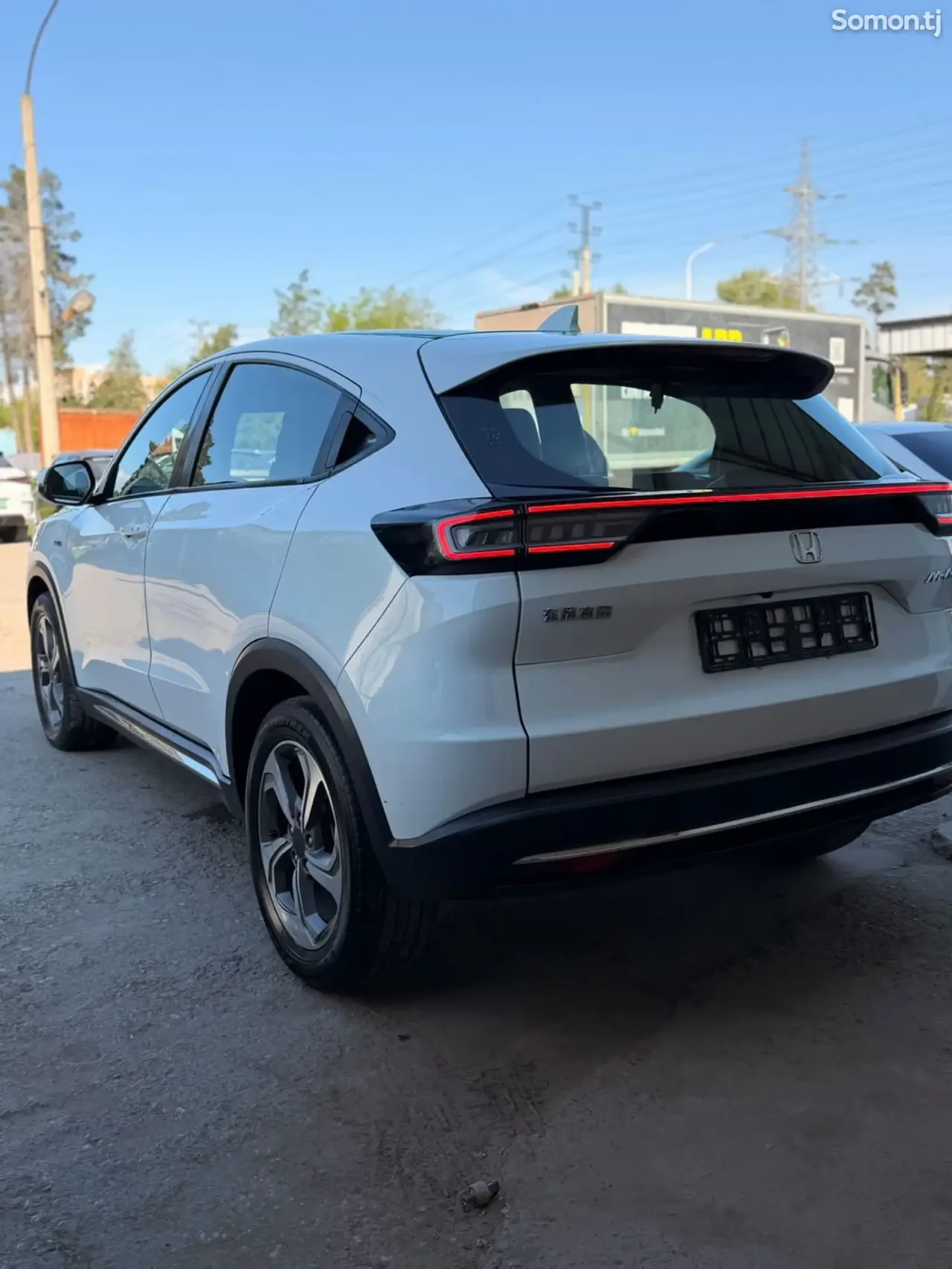BYD E2 2022 · 6.5 AT