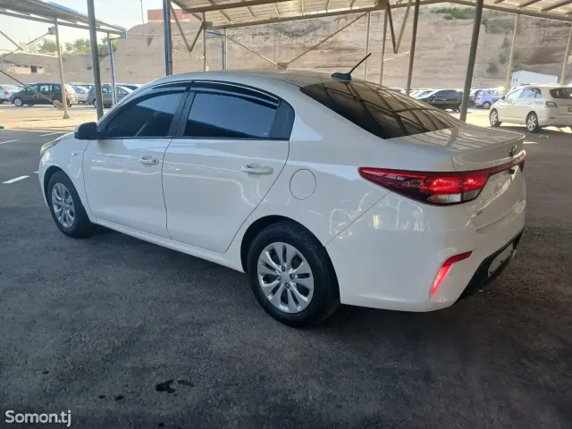 Kia Rio 2019 · 1.6 AT