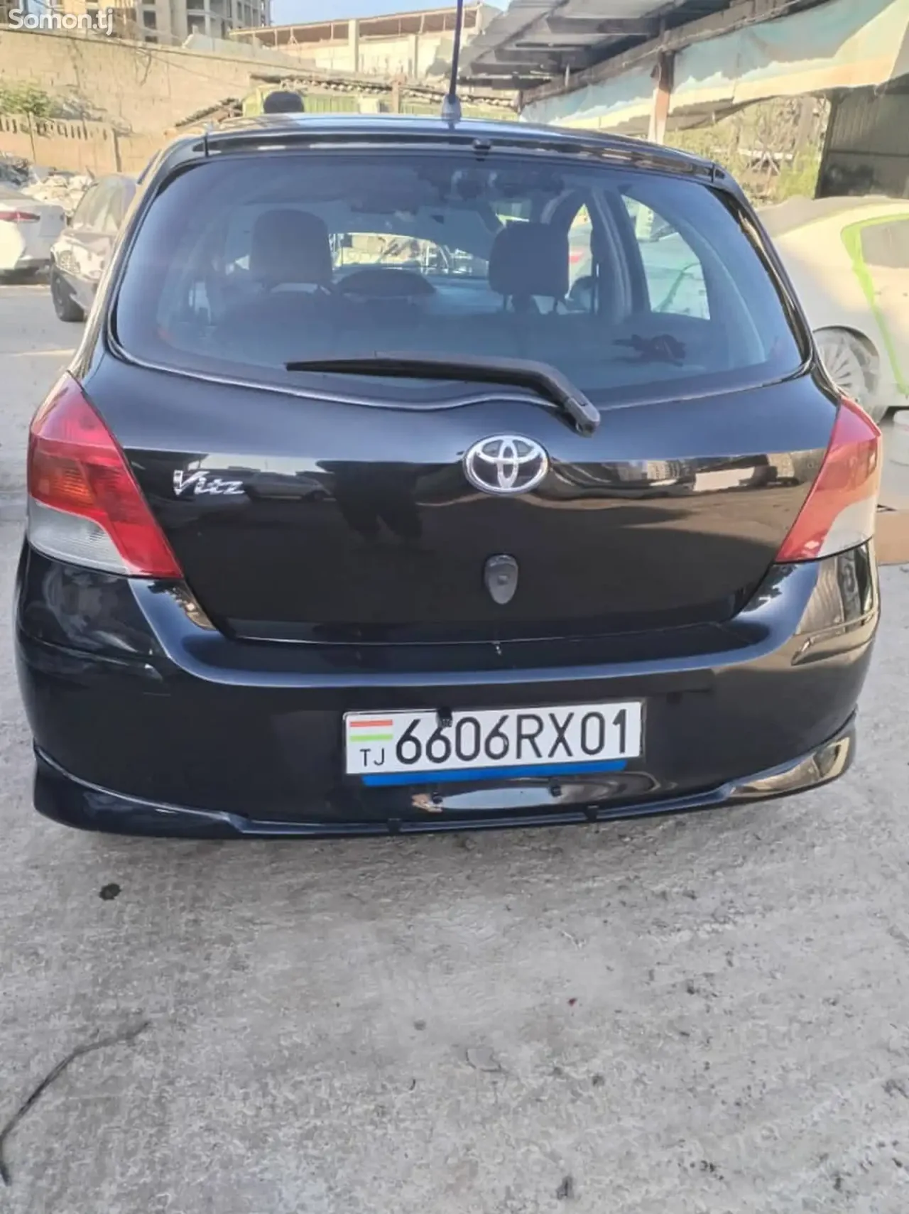 Toyota Vitz 2009 · 1.5 AT