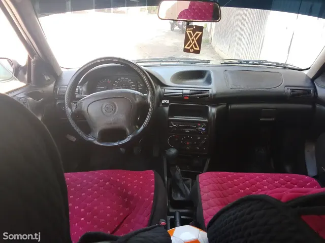 Opel Astra F 1997 · 1.6 MT