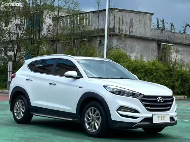 Hyundai Tucson 2015 · 1.6 AT