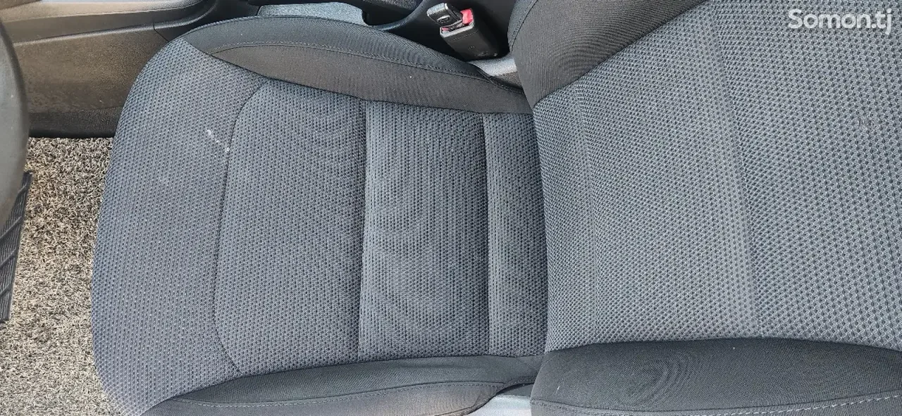 Hyundai Avante 2015 · 1.6 AT