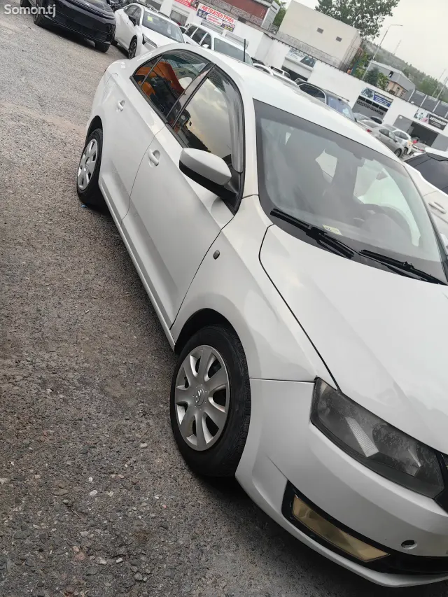 Skoda Rapid 2017 · 1.6 AT