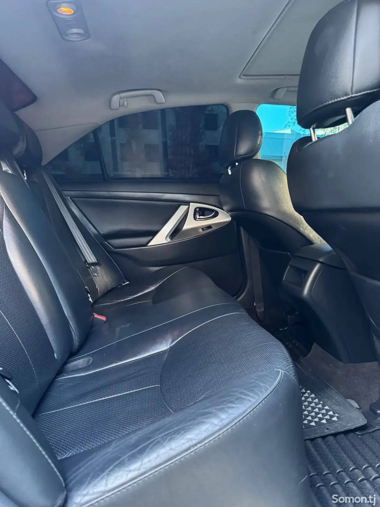Toyota Camry 2011 · 2.5 AT