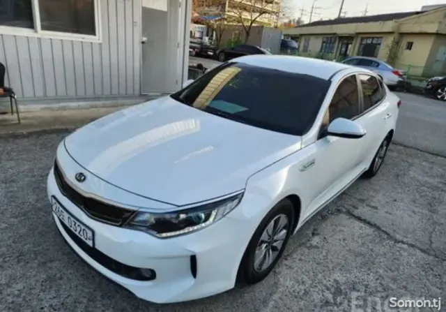 Kia K5 2016 · 2.0 AT