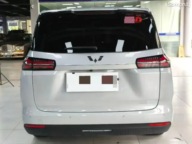 Wuling Starlight 2025 · AT