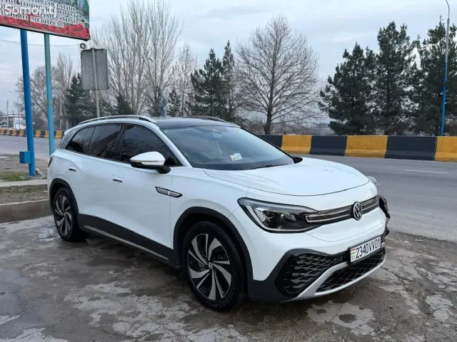 Volkswagen ID.6 2023 · 4.0 AT