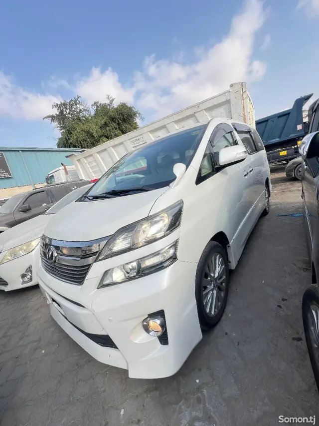 Toyota Vellfire 2014 · 2.4 AT