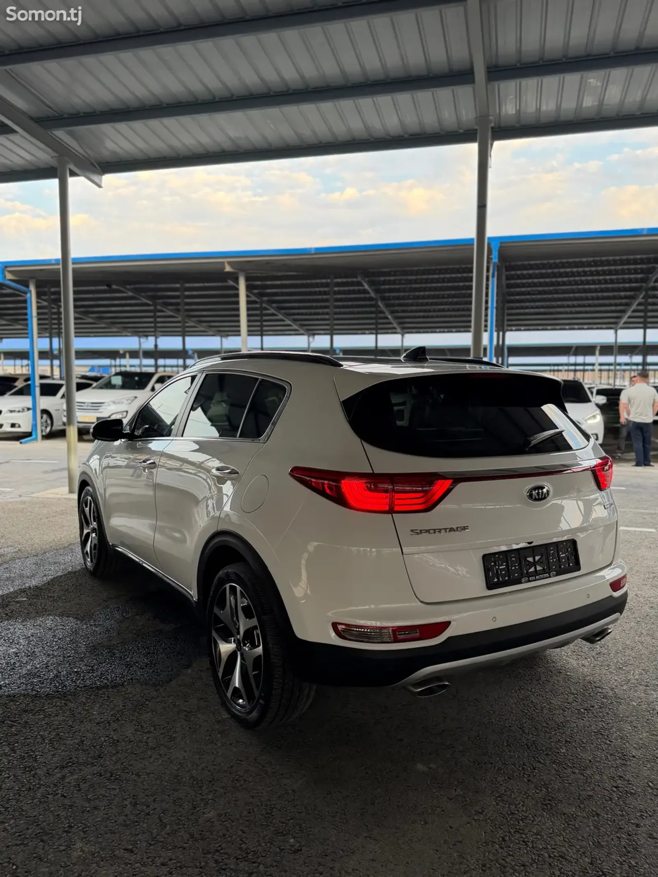 Kia Sportage 2015 · 2.0 AT