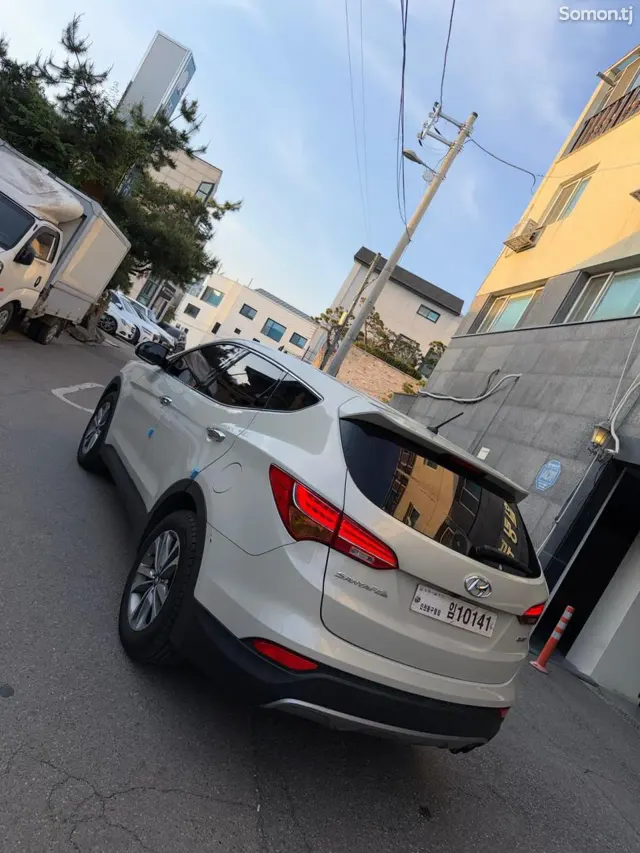 Hyundai Santa Fe 2015 · 2.0 AT