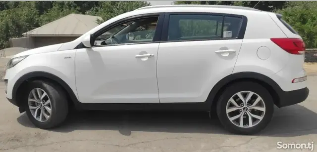 Kia Sportage 2015 · 2.0 AT