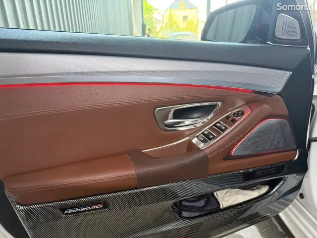 BMW 5 series 2013 · 2.0 AT