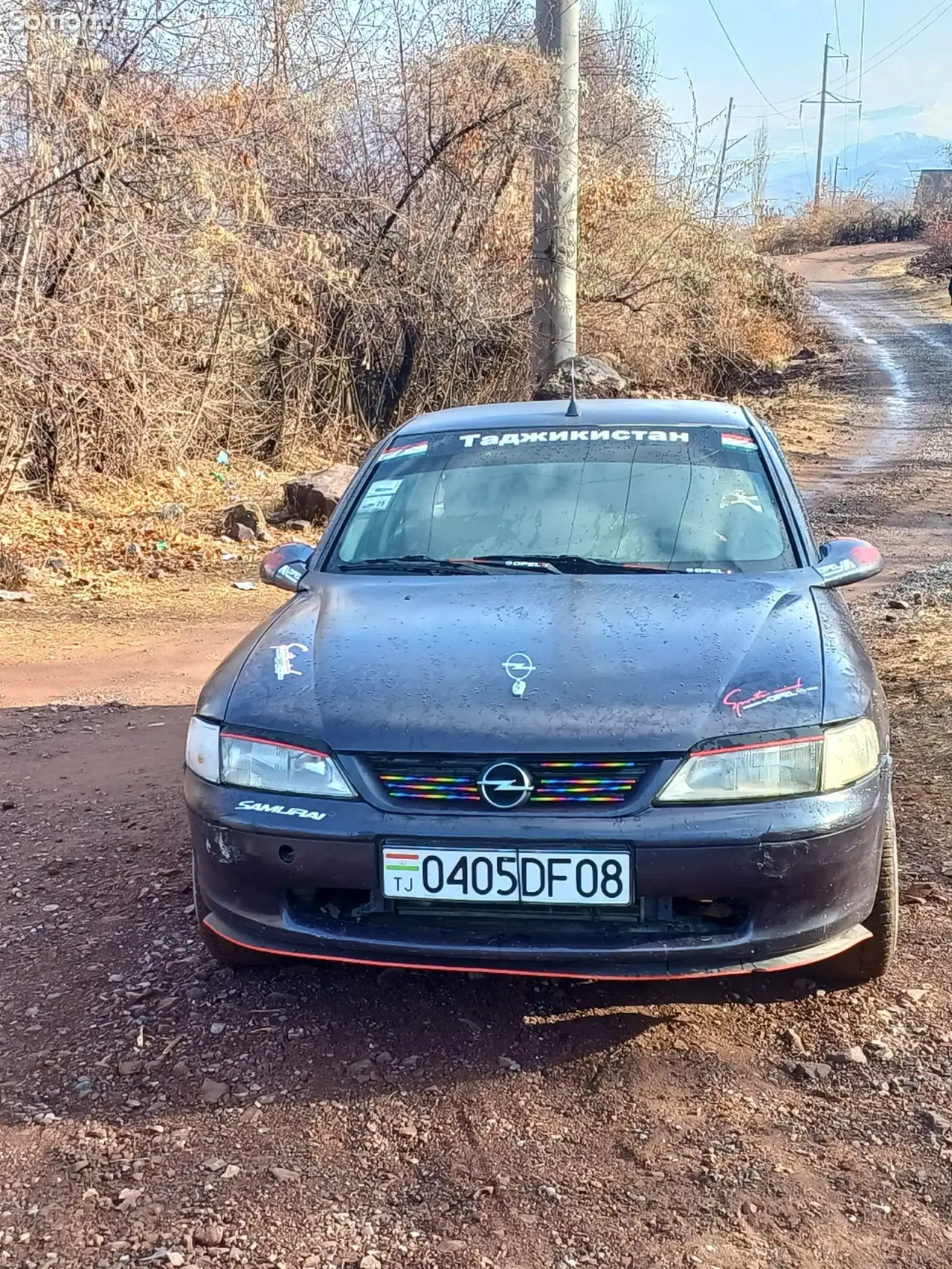 Opel Vectra B 1977 · 1.6 MT