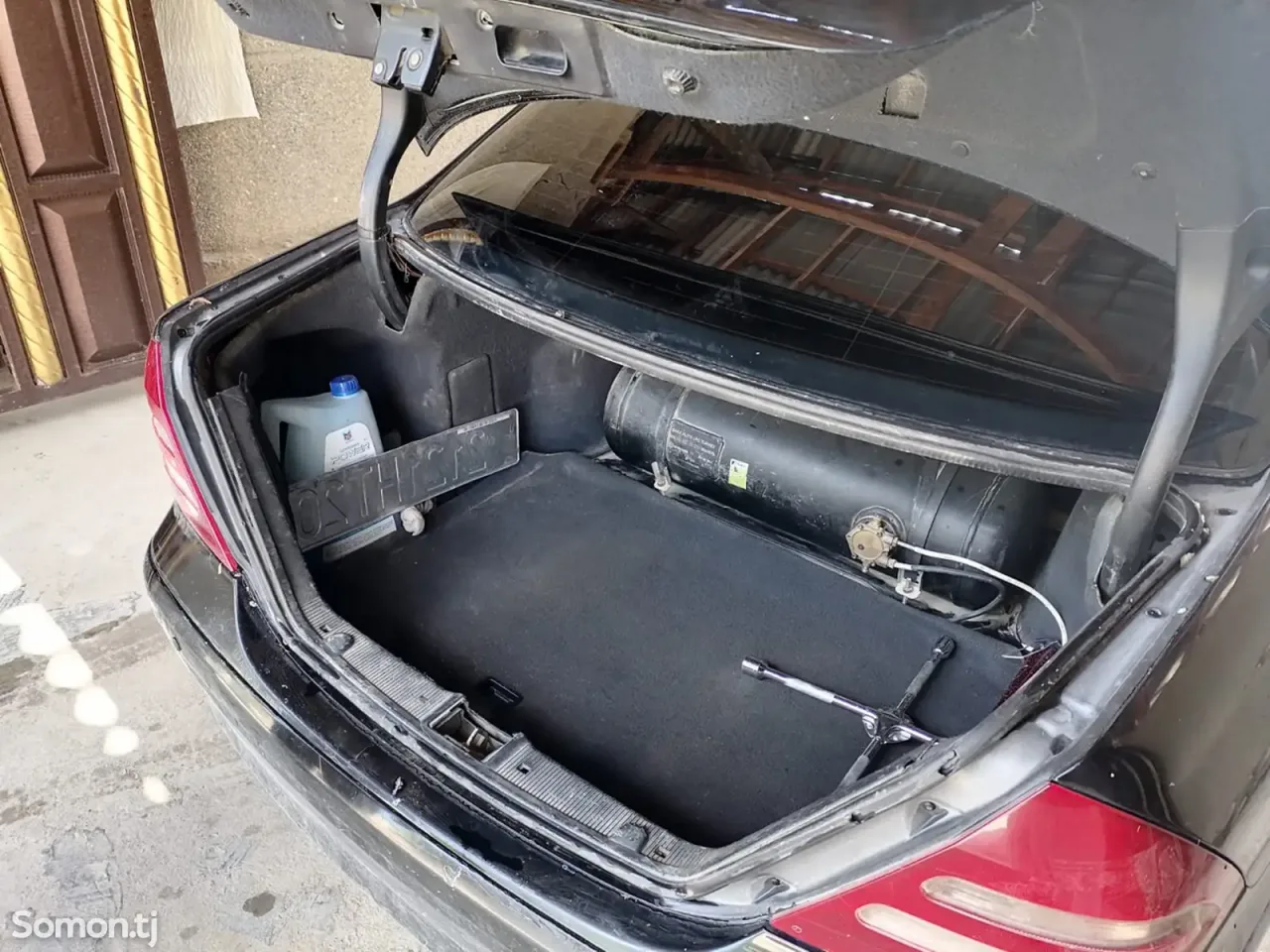 Mercedes-Benz C class 2001 · 2.3 AT