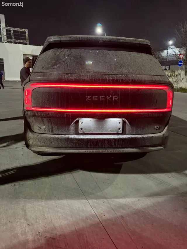 Zeekr X 2025 · 2.0 AT