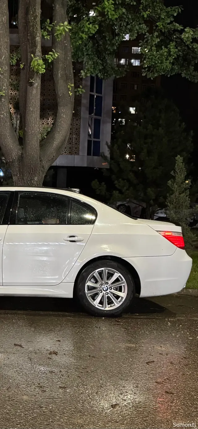 BMW 5 series 2008 · 3.0 AT