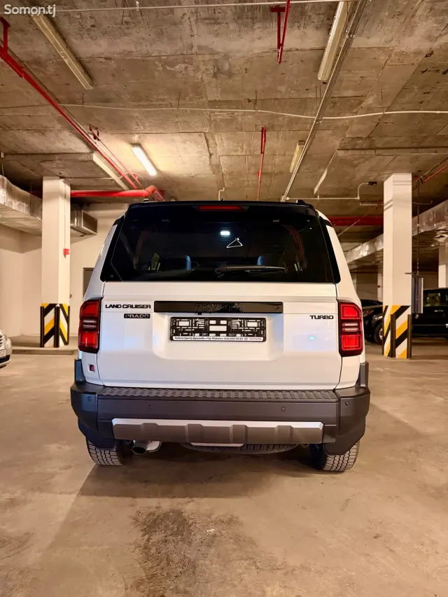 Toyota Land Cruiser Prado 2026 · 2.4 AT
