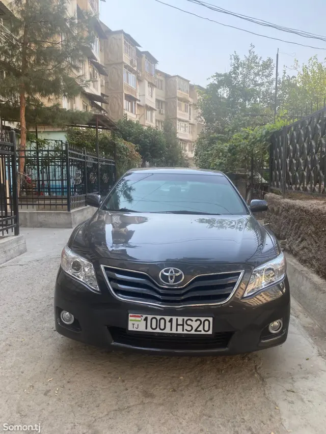 Toyota Camry 2011 · 2.5 AT