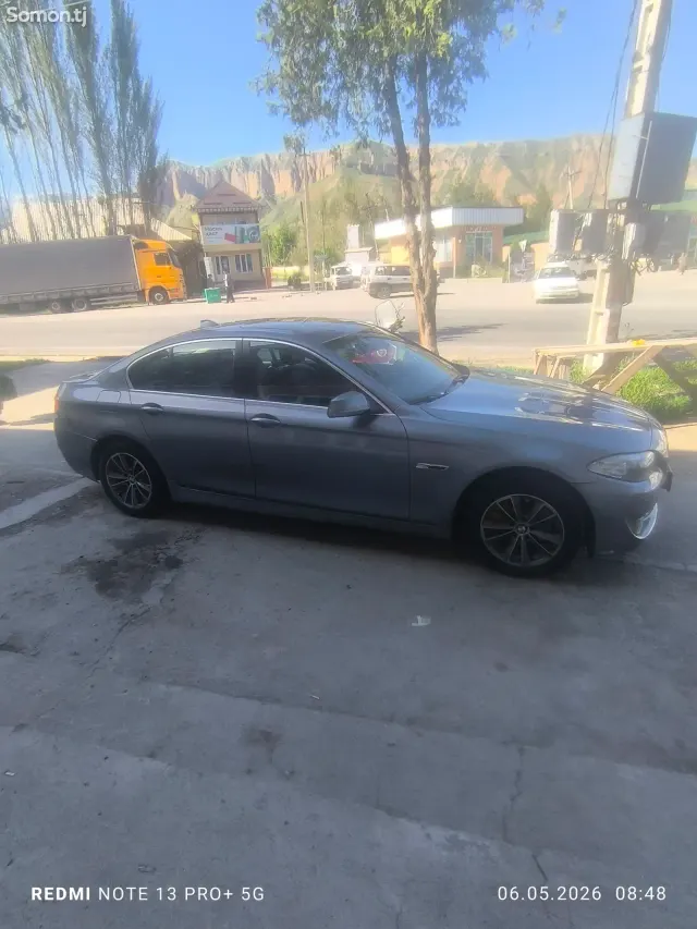 BMW 5 series 2011 · 2.0 CVT
