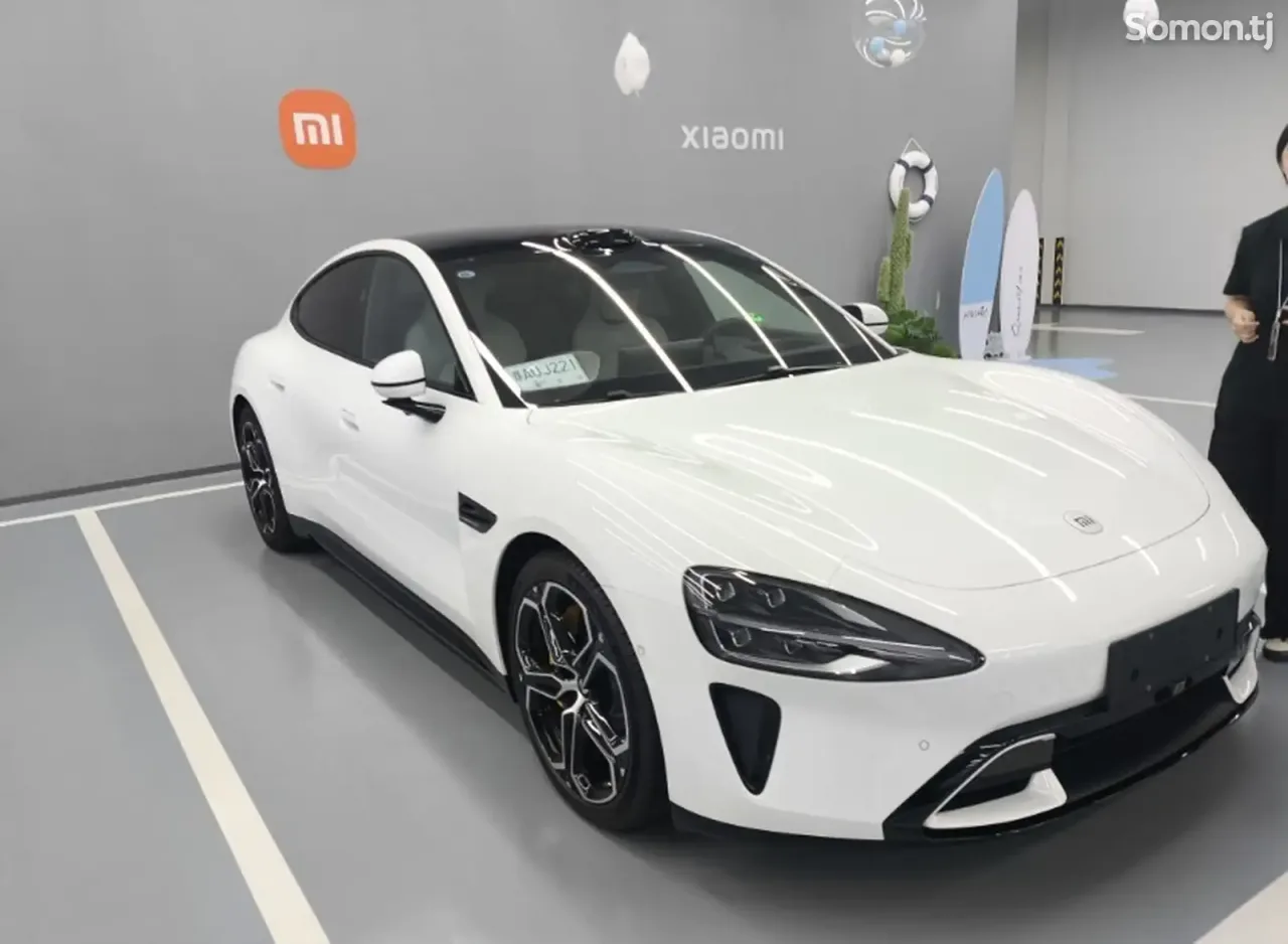 Xiaomi SU7 2025 · AT