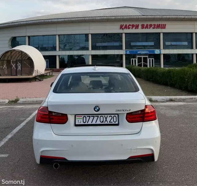 BMW 3 series 2014 · 2.0 AT