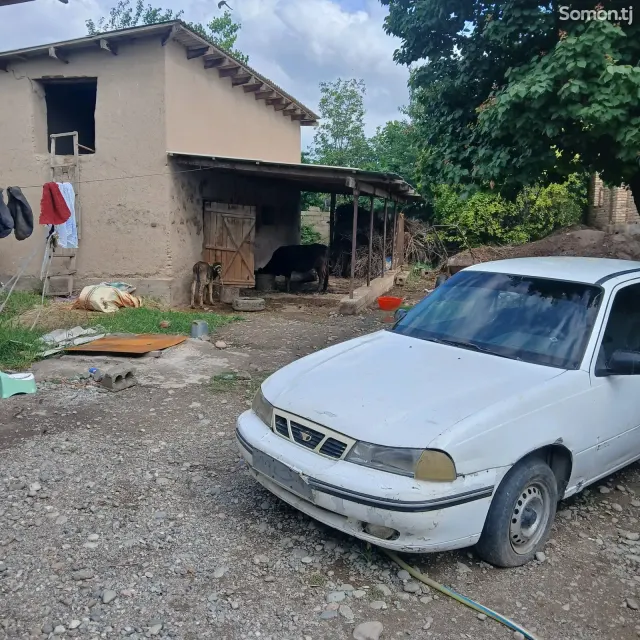 Daewoo Nexia 1995 · 1.6 MT