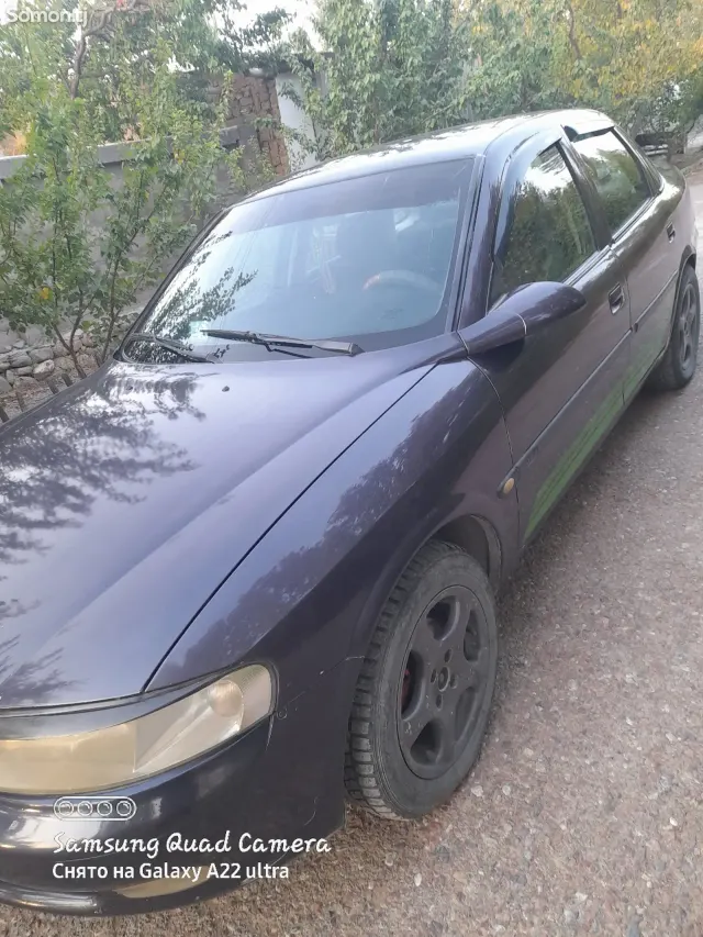 Opel Vectra B 1997 · 1.6 MT