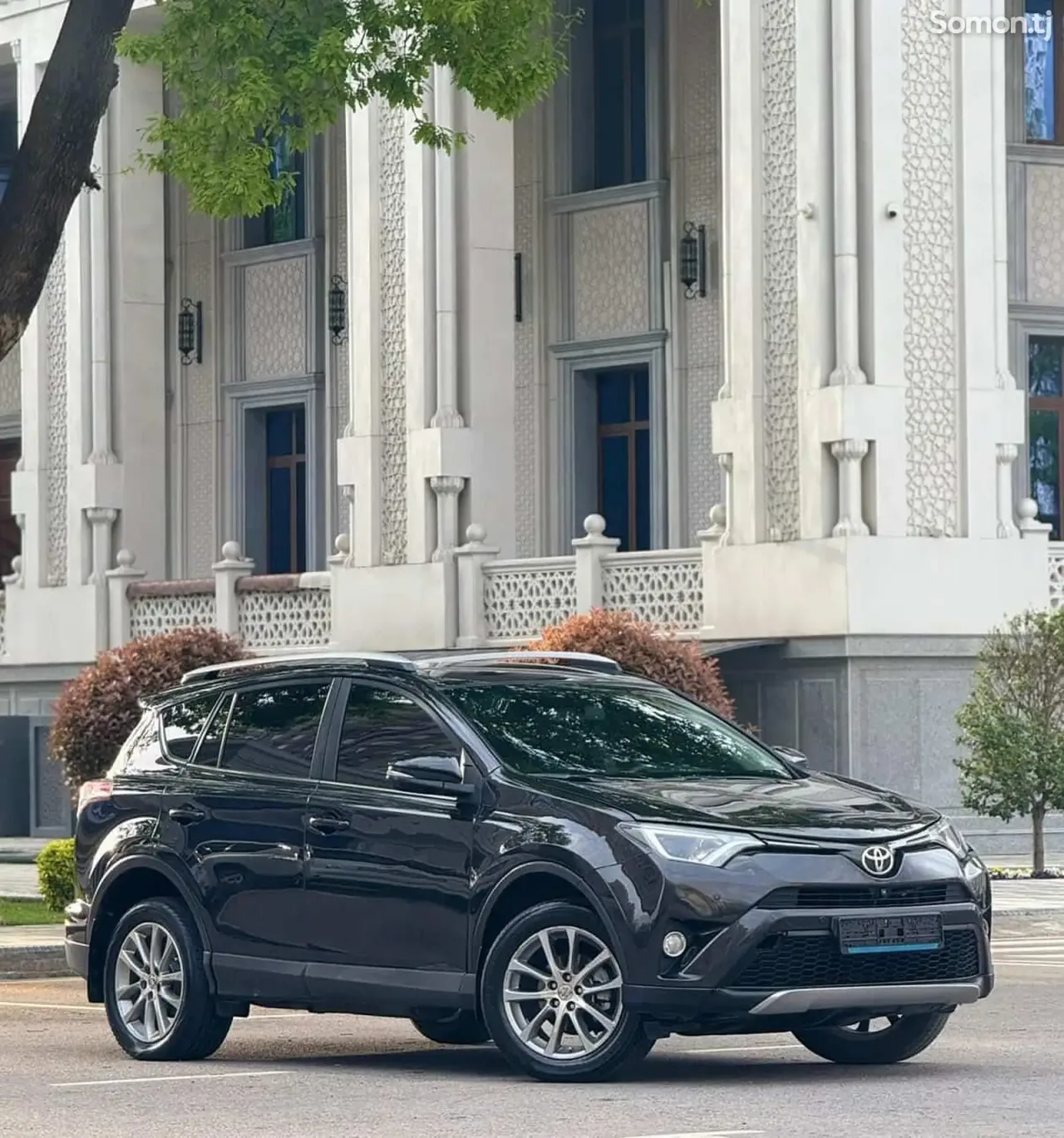 Toyota RAV 4 2017 · 2.5 AT