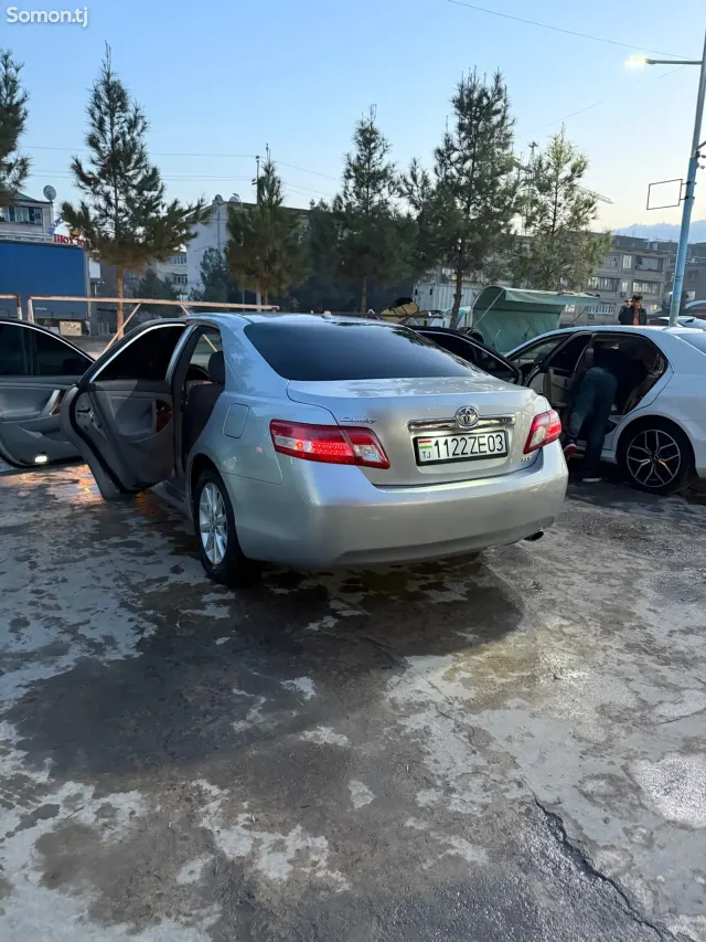 Toyota Camry 2010 · 2.5 AT