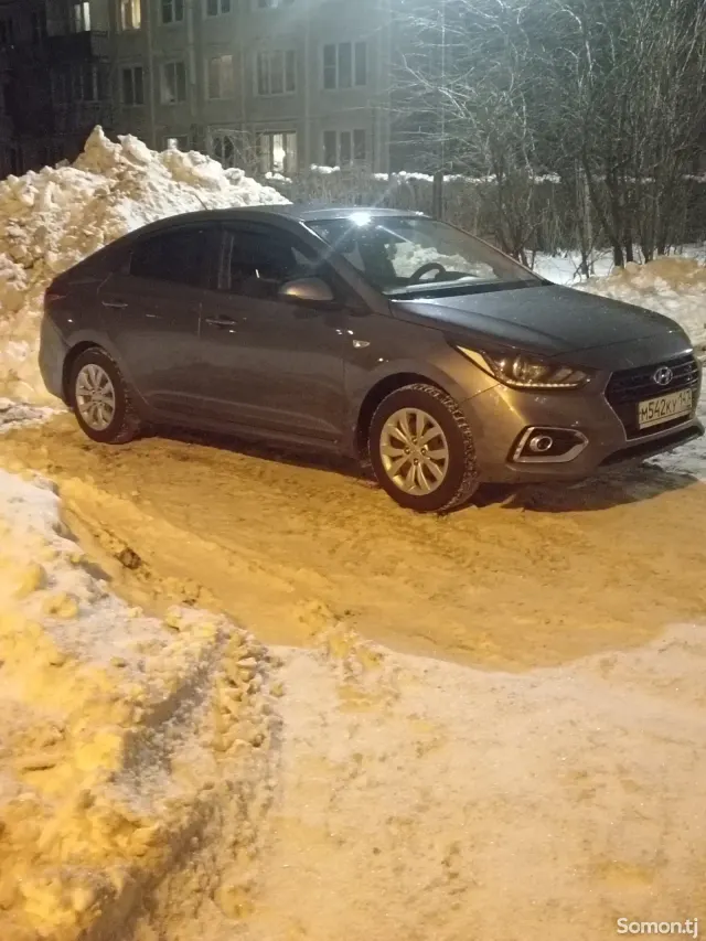 Hyundai Solaris 2018 · 1.6 MT