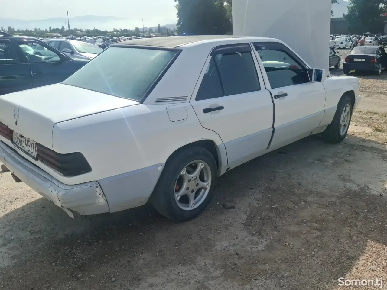 Mercedes-Benz W201 1991 · 1.8 MT
