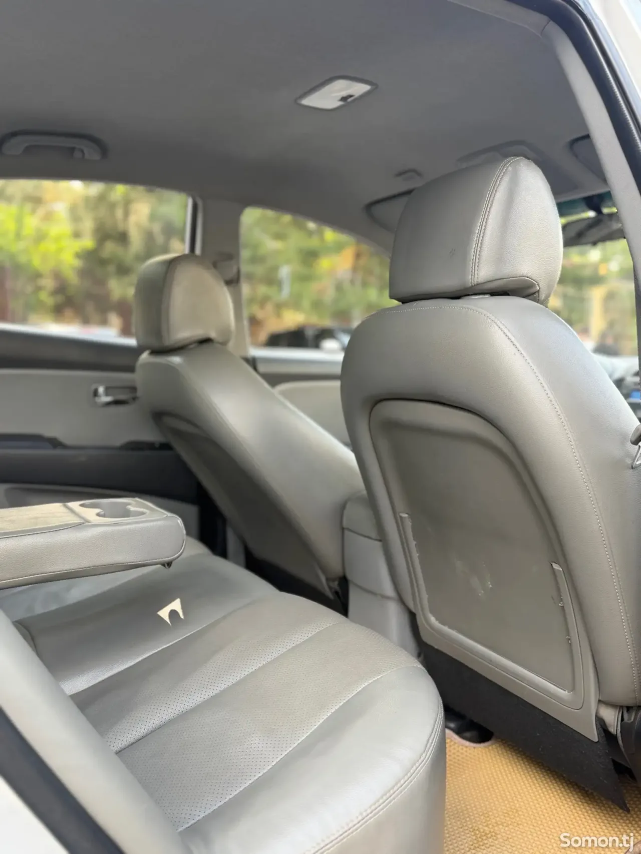 Hyundai Avante 2010 · 1.6 AT