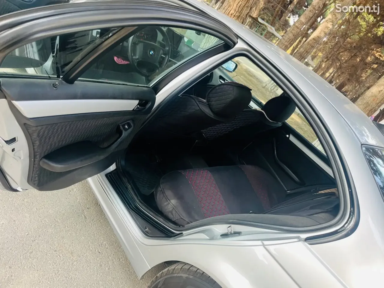 BMW 3 series 2000 · 1.8 MT
