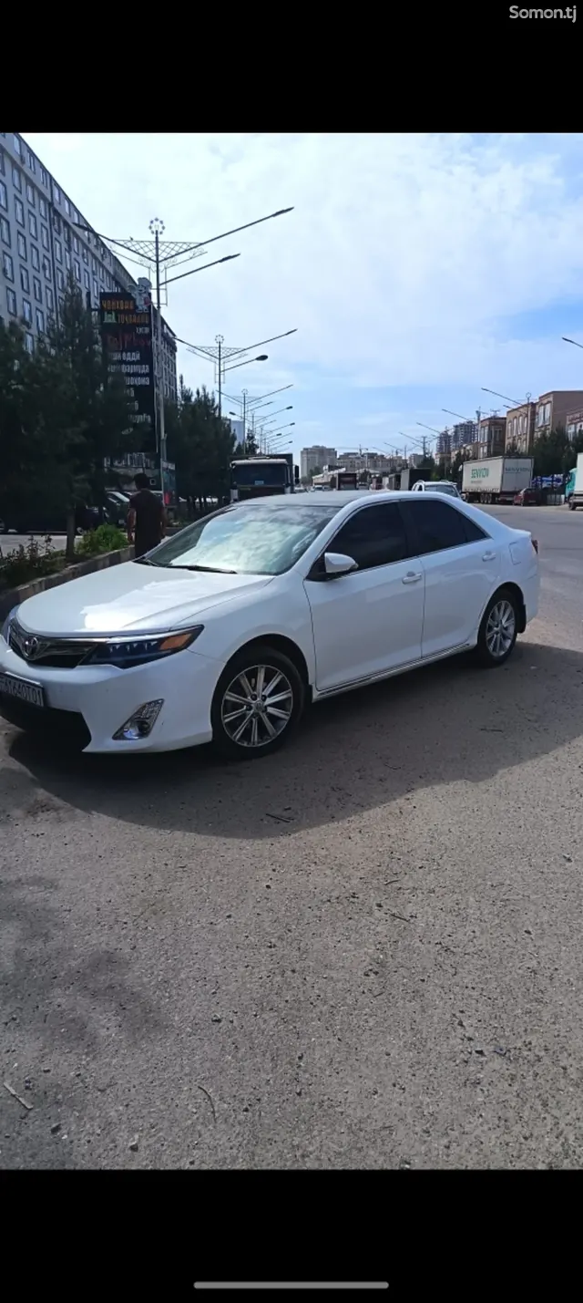 Toyota Camry 2012 · 2.5 AT
