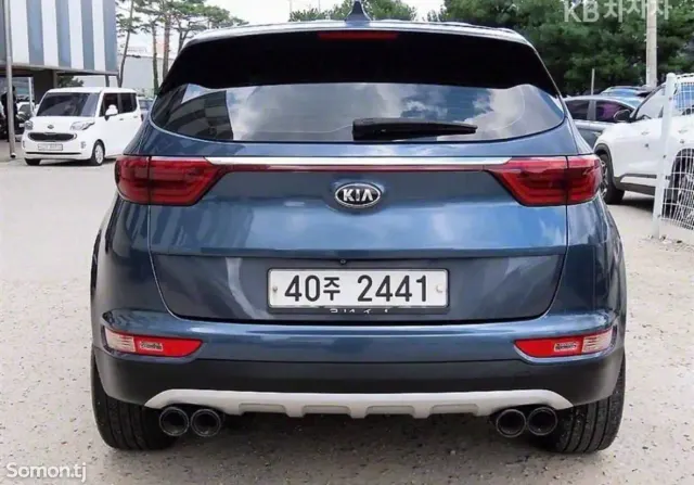 Kia Sportage 2015 · 2.0 MT