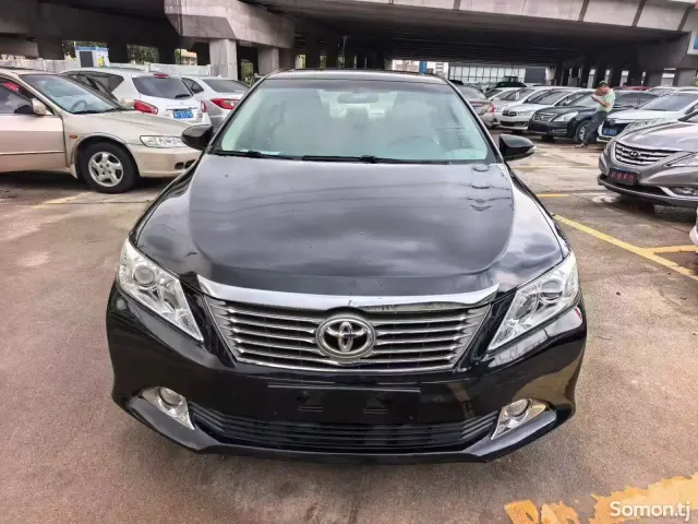 Toyota Camry 2014 · 2.0 AT