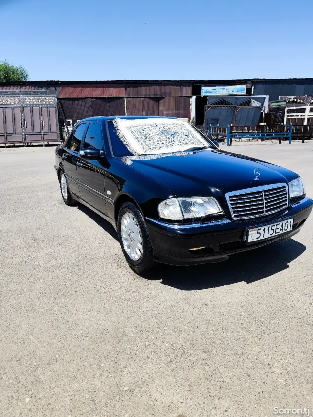 Mercedes-Benz CE class 2000 · 2.4 AT